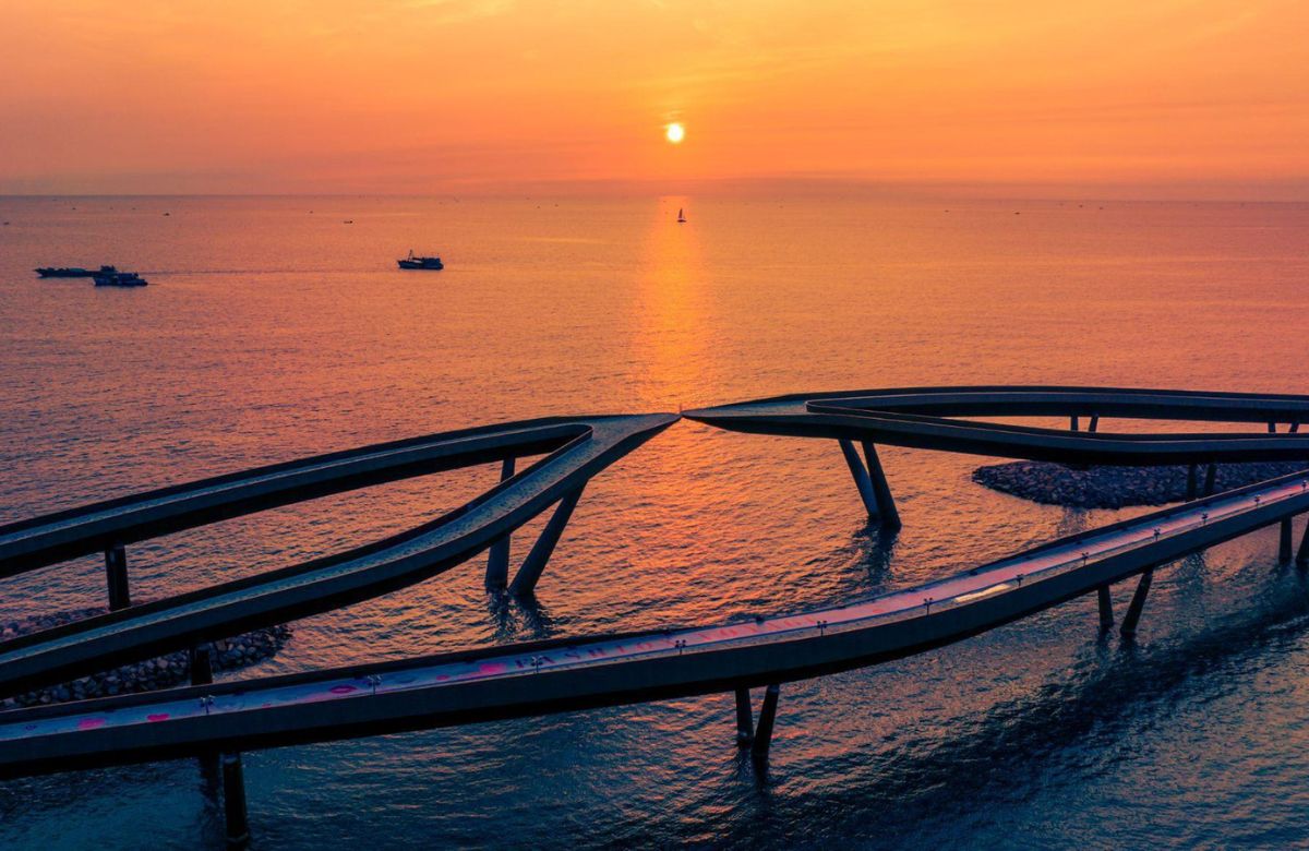 CẦU HÔN – KISS BRIDGE